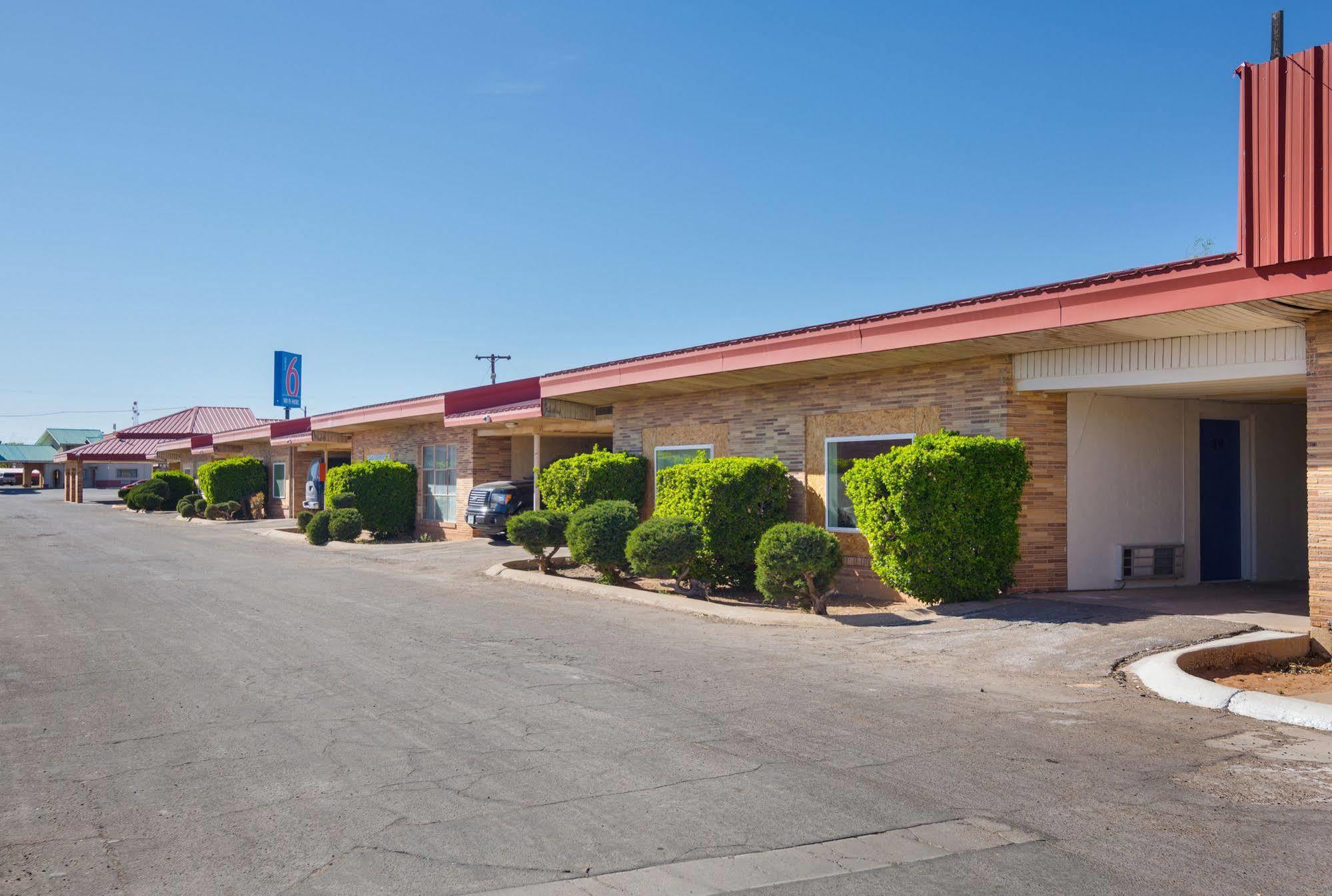 Motel 6 Хоббс Экстерьер фото
