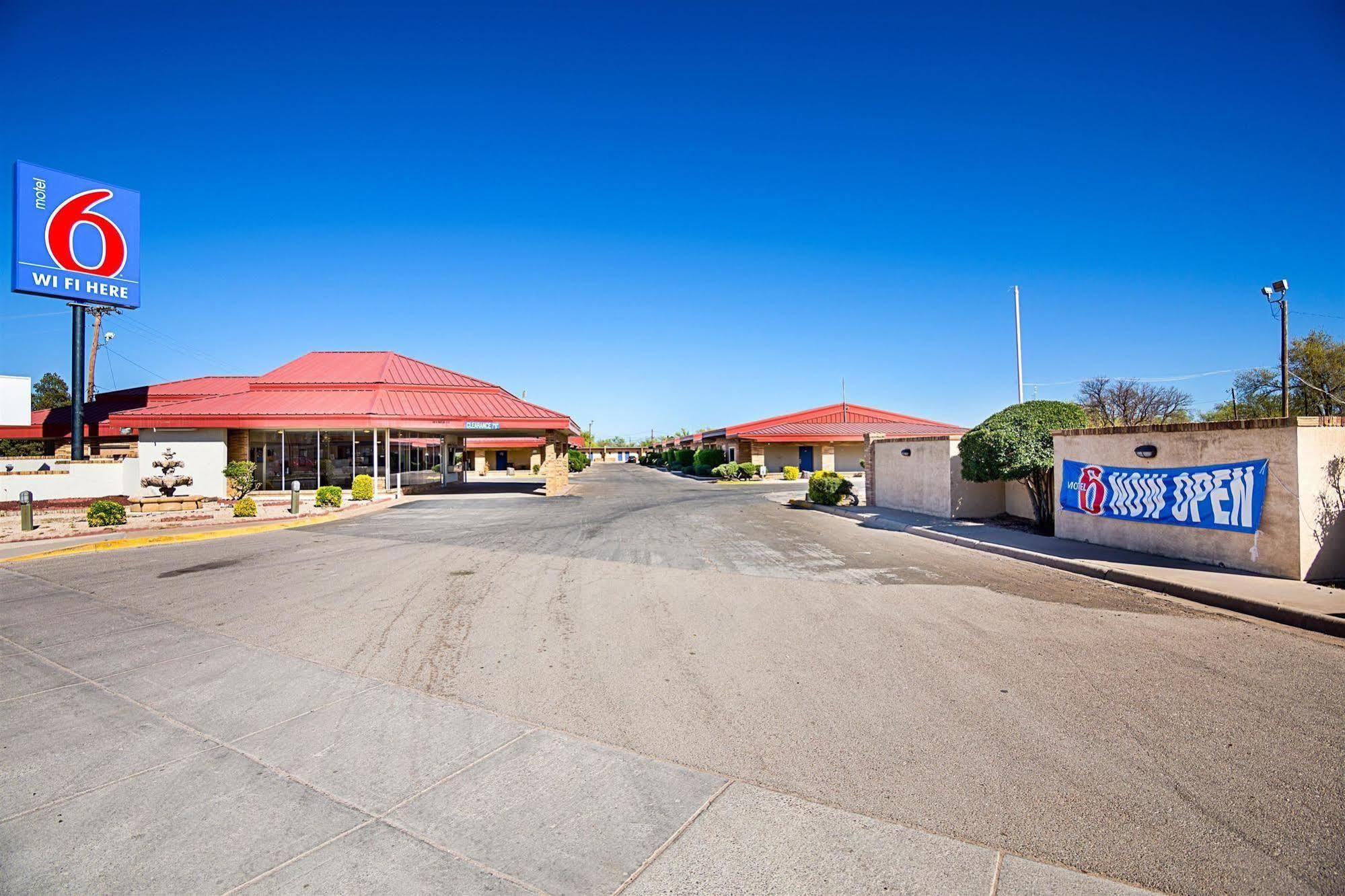 Motel 6 Хоббс Экстерьер фото