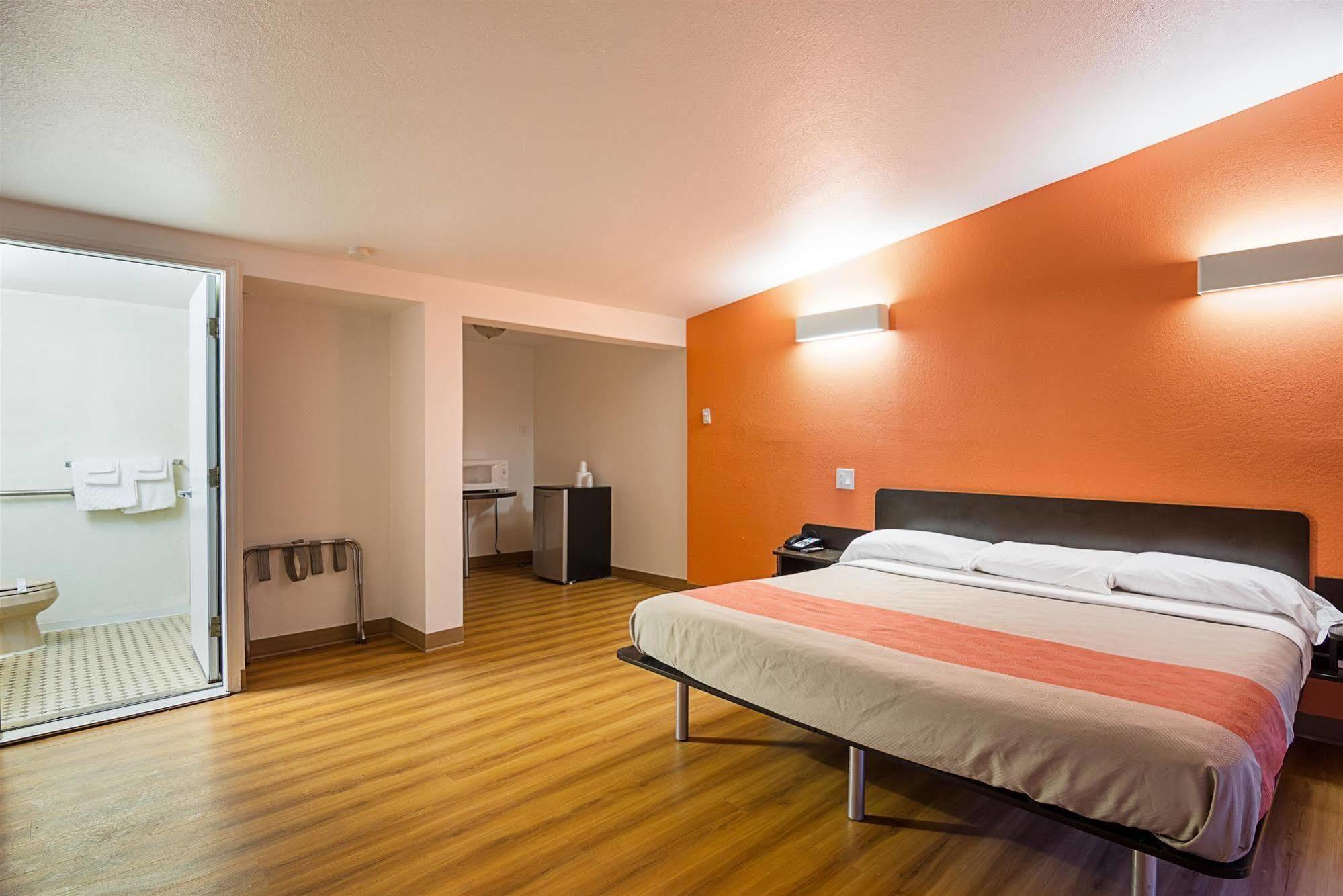Motel 6 Хоббс Экстерьер фото
